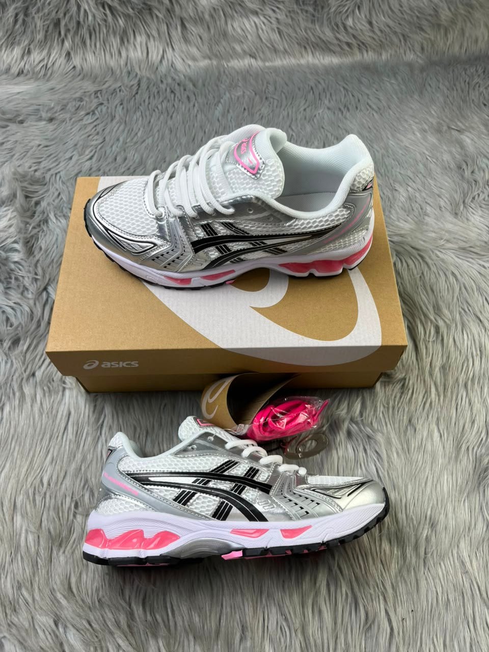 Asics Kayano 14 (rose), Neuf, Enlèvement ou Envoi, Autres couleurs, Baskets