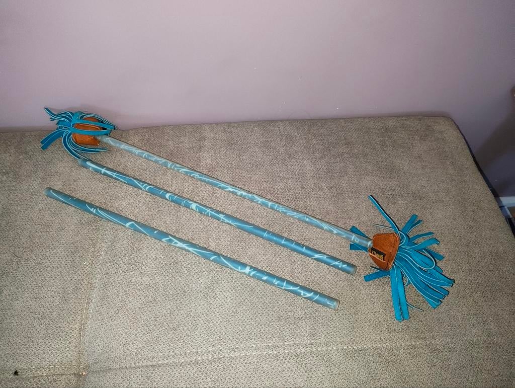 flower stick / jongleerstokken, Ophalen, Gebruikt