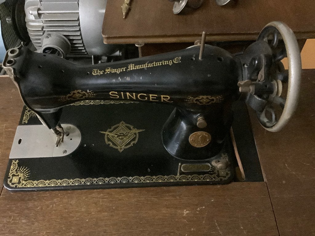 Très belle Machine à coudre mécanique Singer sur table, Enlèvement, Machine à coudre, Singer