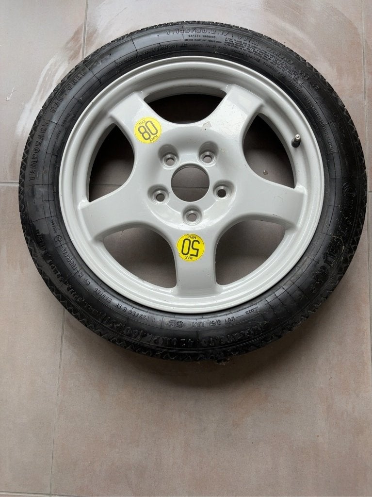 Continental noodwiel / thuiskomer T125/80 R17 – 5-gats velg, Autos : Pièces & Accessoires, Pneus & Jantes, Neuf, Pneus et Jantes