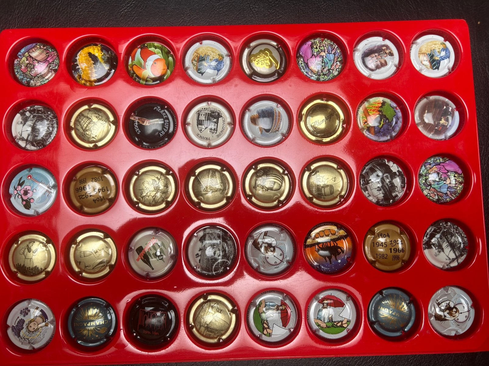40 generique champagne capsules per bord, Ophalen of Verzenden
