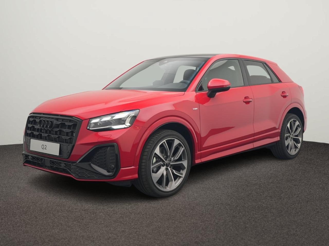Audi Q2 Audi Q2  Prestige Edition 35 TFSI  110(150) kW(ch) S, Auto's, SUV of Terreinwagen, Rood, 144 g/km, Automaat