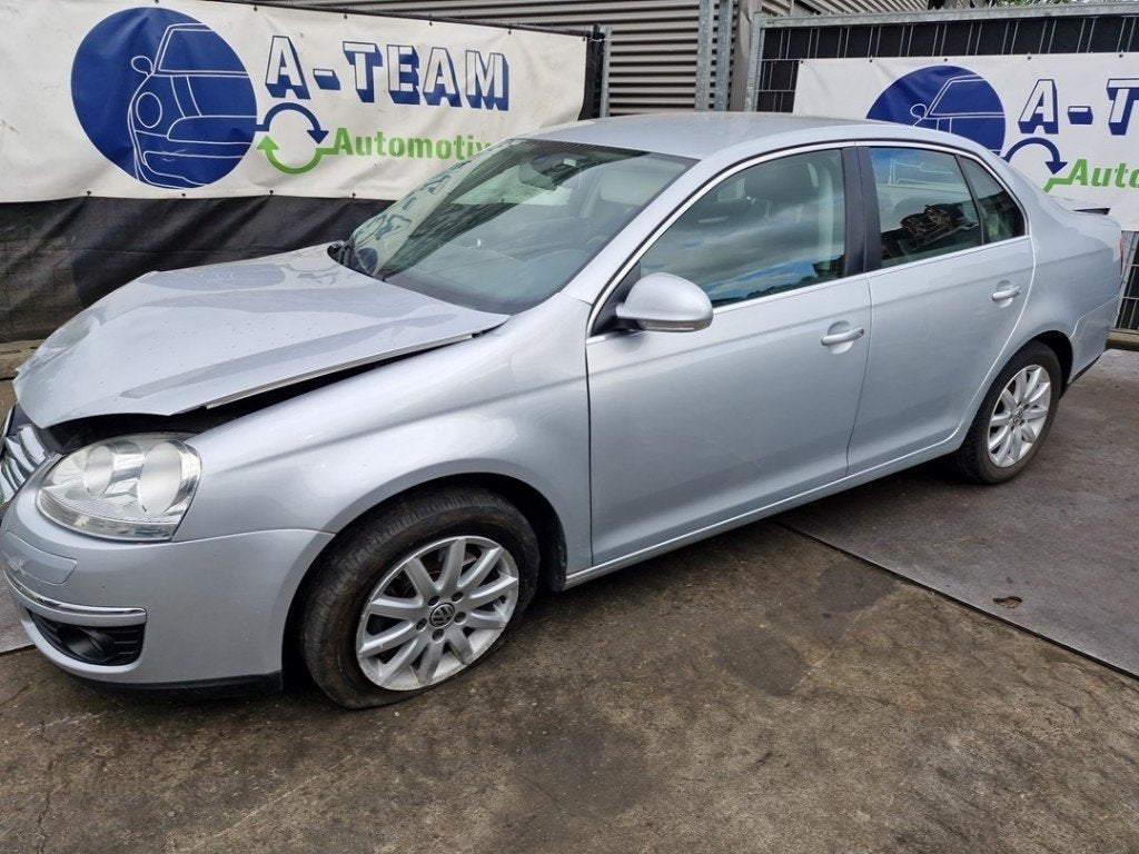 PORTE AVANT GAUCHE Volkswagen Jetta III (1K2), Volkswagen, Volkswagen AG, Utilisé, Kundenbetreuung@volkswagen.de