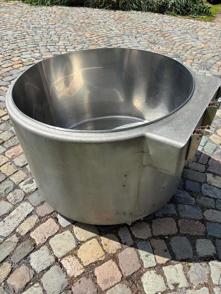 Geïsoleerde inox kuip, Ophalen, Gebruikt