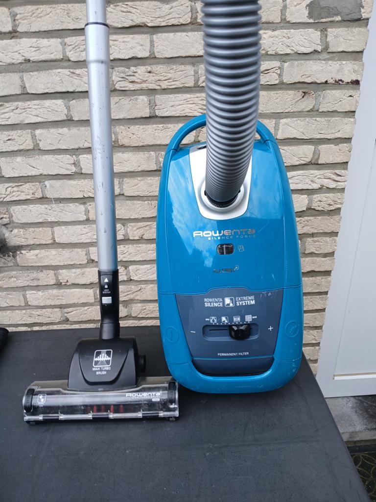 Rowenta Silence Force met Maxi Turbo Brush, Elektronische apparatuur, Stofzuigers, Ophalen, Rowenta