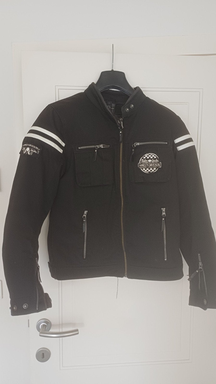 veste Harley, Enlèvement