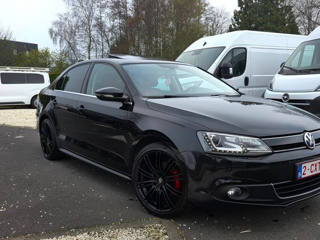 Volkswagen Jetta 2013 Elektriciteit, De prijs is niet onderh, Auto's, Volkswagen, 4 cilinders, Zwart, Overige kleuren, Jetta