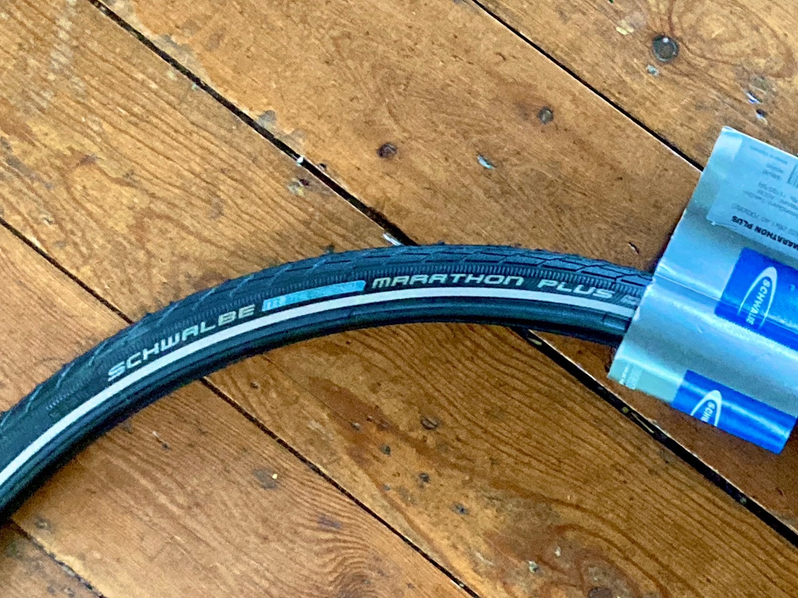 Pneus Schwalbe 28 pouces, Vélos & Vélomoteurs, Vélos Pièces, Comme neuf, Enlèvement
