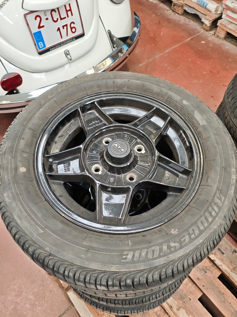 Jantes ATS d'origine VW Beetle avec de bons pneus, Autos : Pièces & Accessoires, 15 pouces, Pneus et Jantes, Véhicule de tourisme