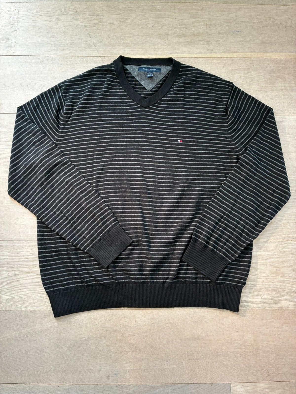 Pull Tommy Hilfiger noir à rayures grises XXL - Bon état, Taille 56/58 (XL), Comme neuf, Tommy hilfiger, Noir