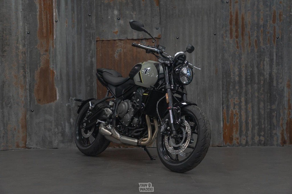 Triumph Trident 660- Stone Grey- 2026, Motoren, Nieuw, Meer dan 35 kW, Minimaal motorrijbewijs A2, Handgeschakeld