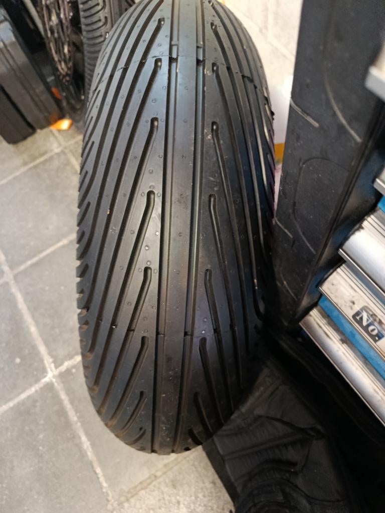 Set metzeler regenbanden 120/190, Motoren, Ophalen