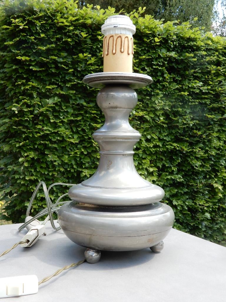 lampe de table, Enlèvement