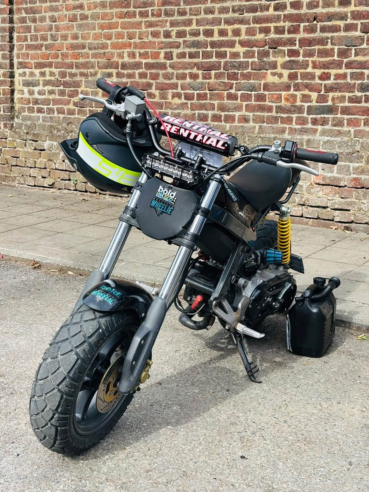 Suzuki streetmagic - kader B klasse papieren, Fietsen en Brommers, Ophalen, Gebruikt, Klasse B (45 km/u)
