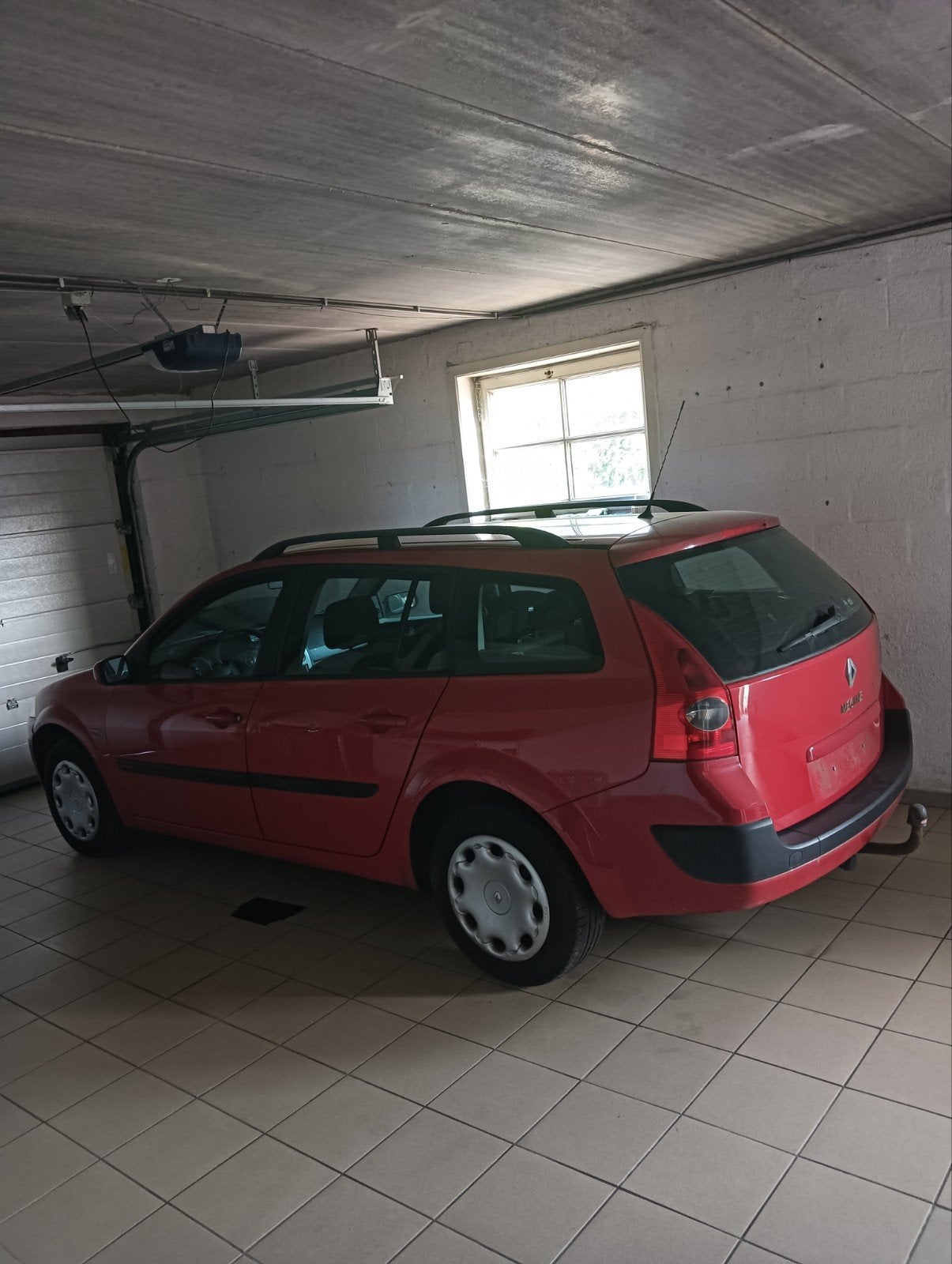 Renault Megane 1.4 Bezine euro4, Auto's, Voorwielaandrijving, Stof, Particulier, 14 cc