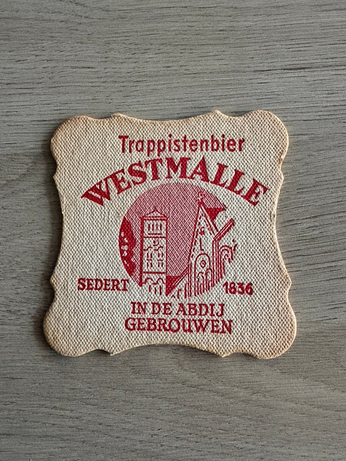 Westmalle trappistenbier rood 9,5 cm, Verzamelen, Ophalen of Verzenden, Zo goed als nieuw
