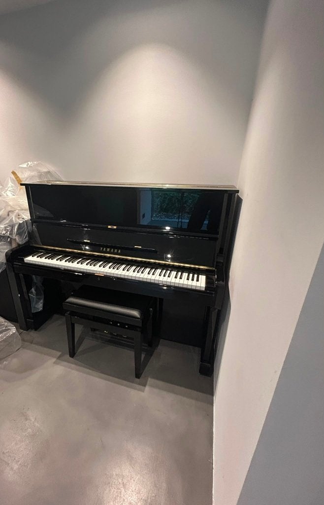 piano Yamaha U1 H, Musique & Instruments, Pianos, Brillant, Enlèvement, Utilisé, Piano