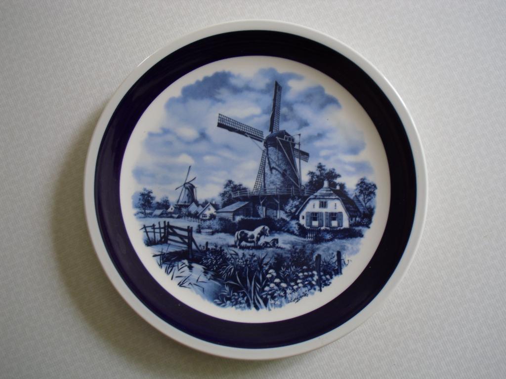 Assiette déco Delft. Etat impeccable., Antiek en Kunst, Antiek | Keramiek en Aardewerk, Ophalen