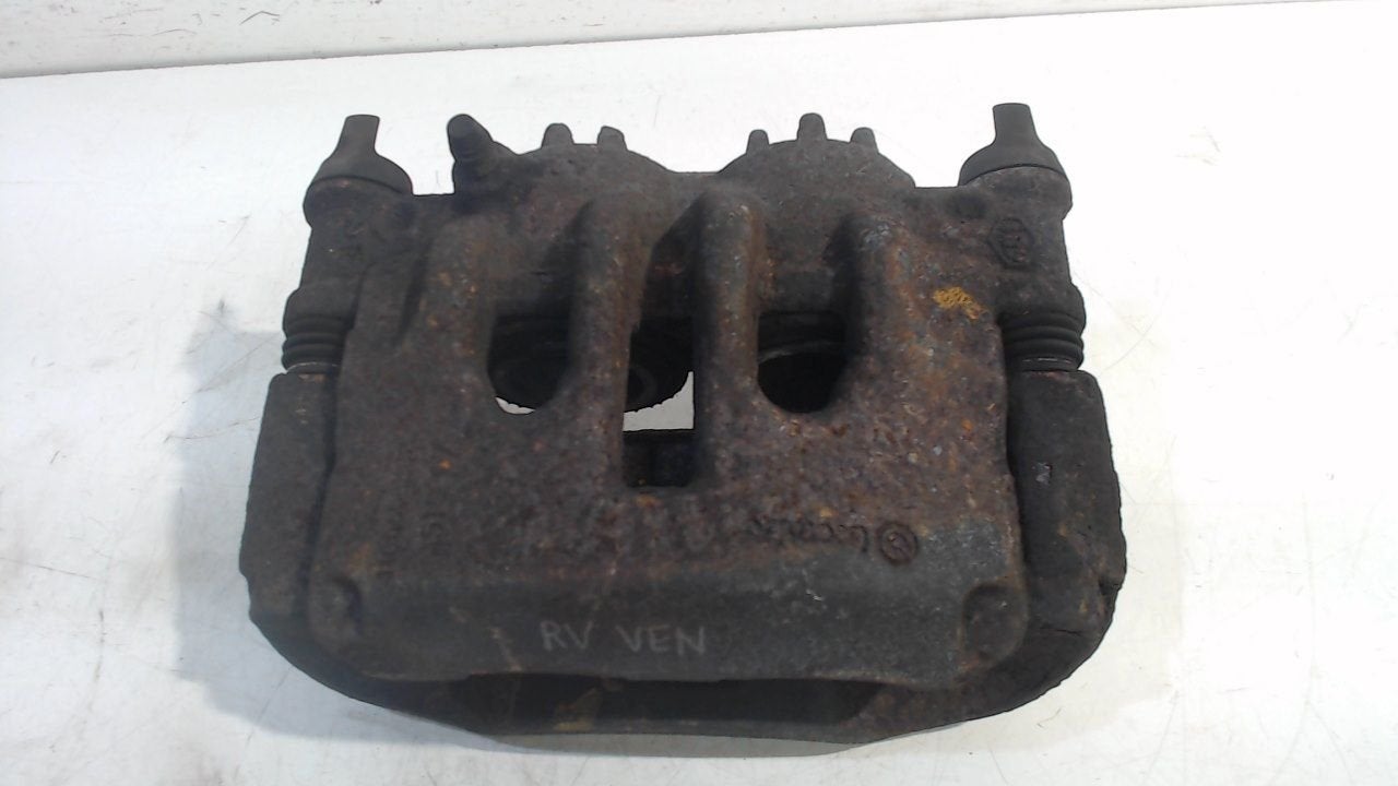 Remklauw rechts voor Renault Master, Onderdelen@venauto.nl, Van der Ven Autorecycling B.V., Gebruikt, Ettenseweg 76, 4706 PB Roosendaal, The Netherlands
