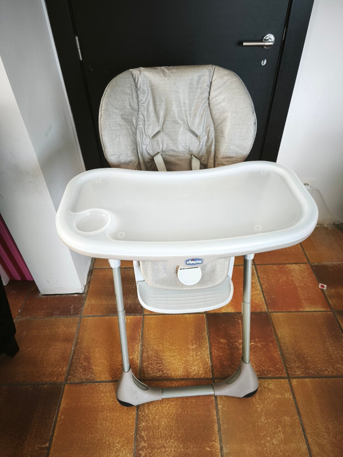 chaise haute bébé Chicco Polly, Enfants & Bébés, Enlèvement, Utilisé