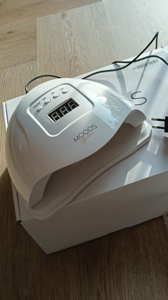 Nagellamp Moods Gellac, Ophalen, Zo goed als nieuw