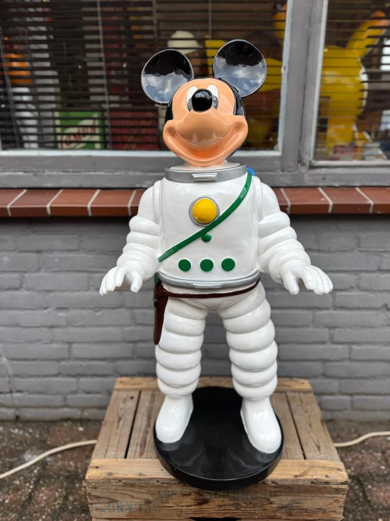 Statue de Mickey Mouse en tant qu'astronaute, Enlèvement, Mickey Mouse, Comme neuf