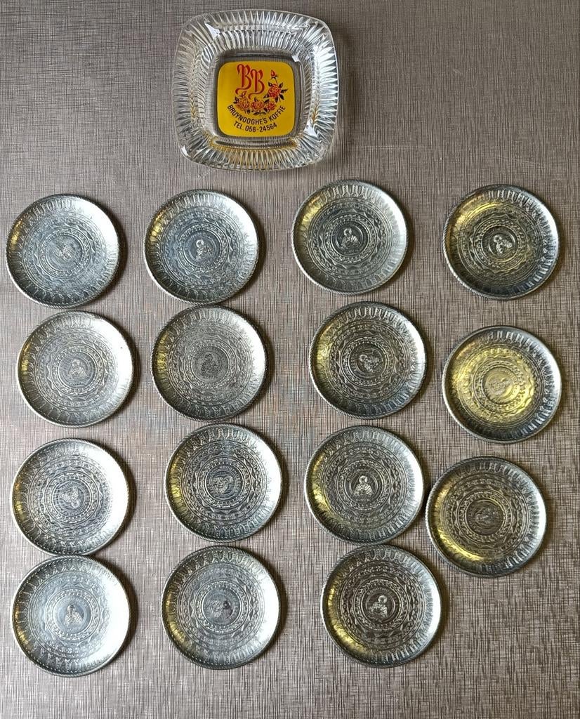 Sous-verres et cendrier de grand-mère, Enlèvement ou Envoi
