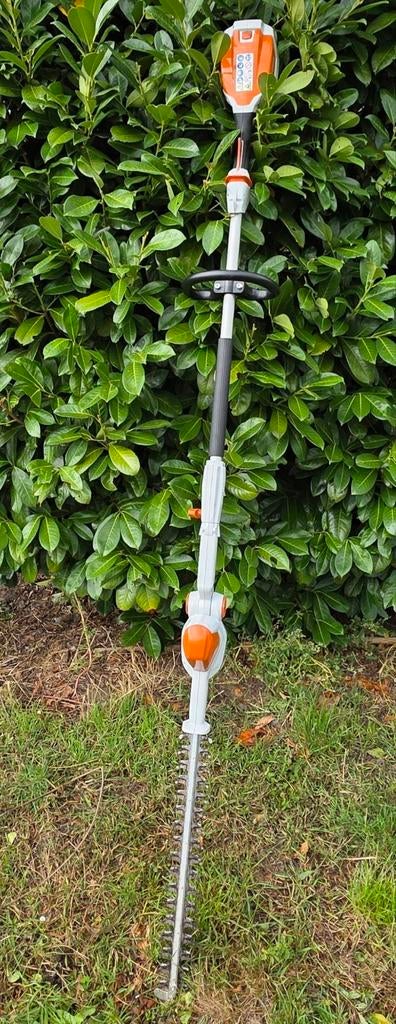 Location taille haie stihl hla 56 à batterie, Jardin & Terrasse, Enlèvement, Comme neuf, Batterie