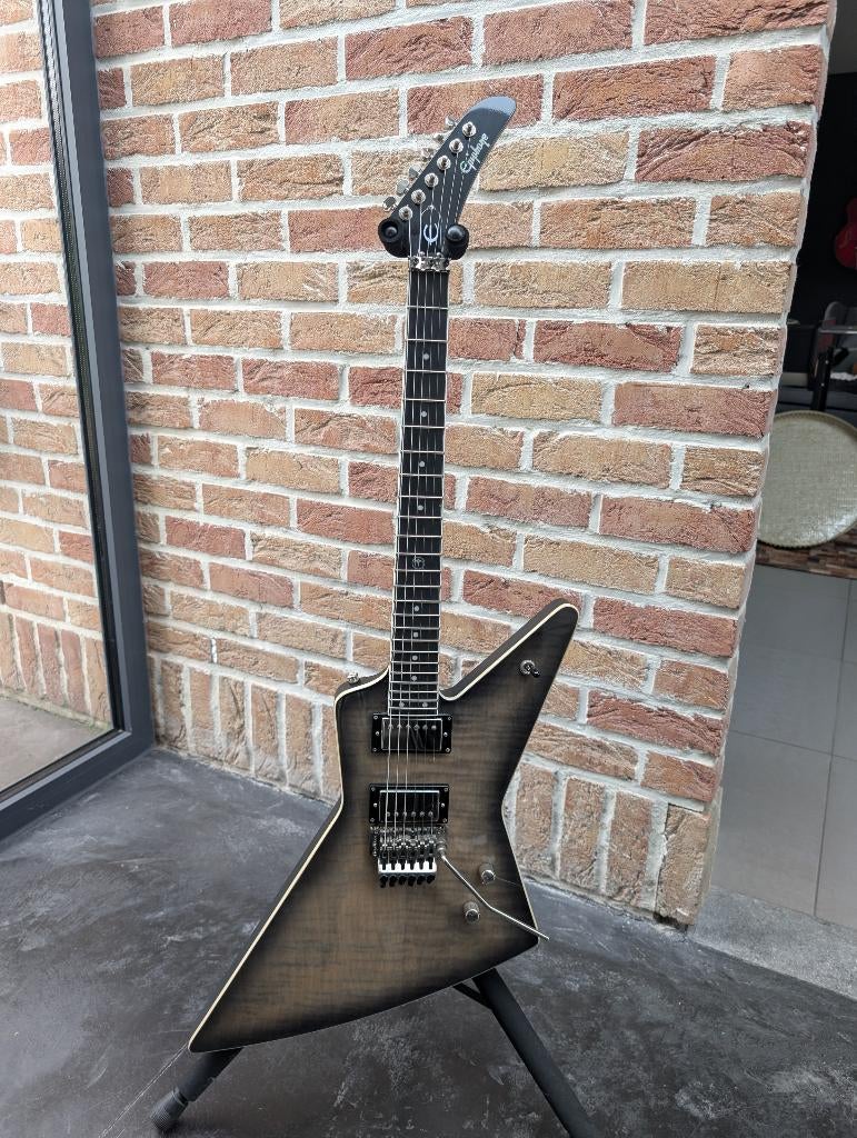 Epiphone Explorer Ghosthorse signature Brendon Small, Enlèvement, Utilisé, Epiphone