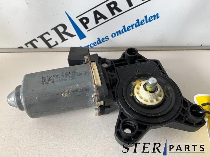 Moteur de vitre portière d'un Mercedes S-Klasse, Enlèvement ou Envoi, 3 mois de garantie, Utilisé, Mercedes-Benz