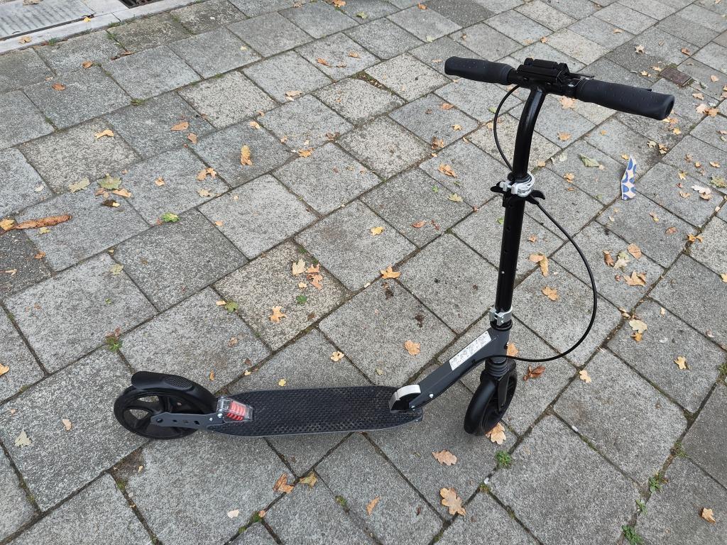Jongens step met rem en achterwielophanging, Fietsen en Brommers, Ophalen, Gebruikt, Gewone step, Overige merken