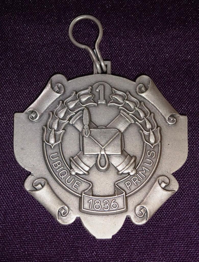 Marsmedaille ABL 1e regiment artillerie 1979, Verzenden, Landmacht, Lintje, Medaille of Wings