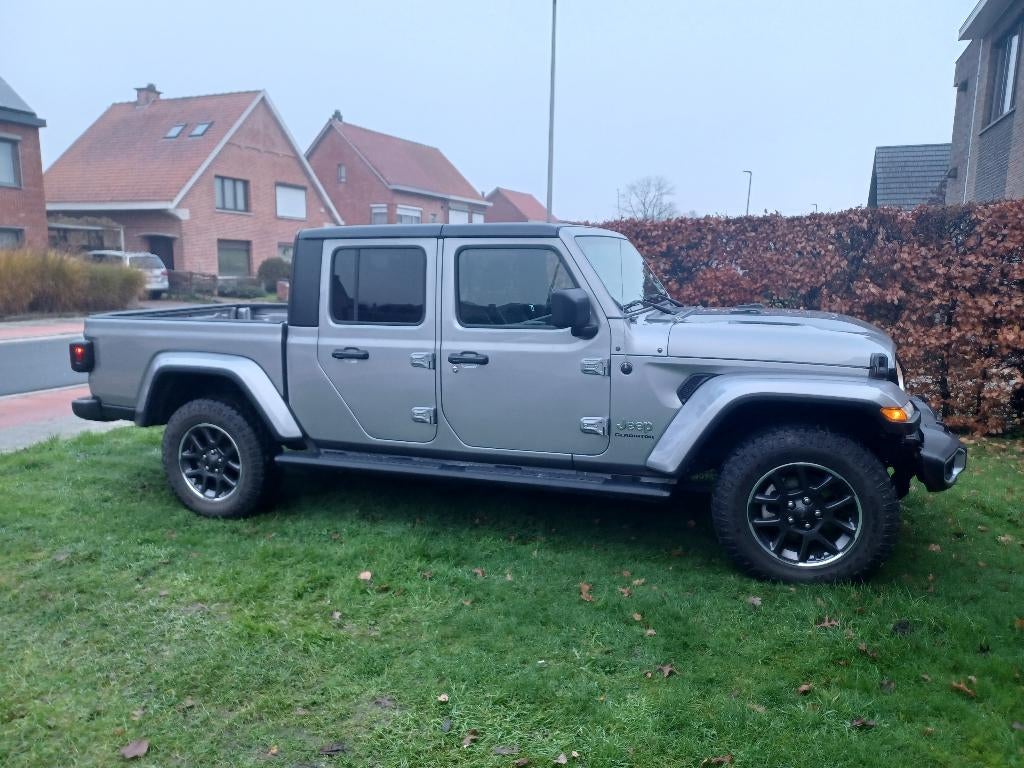 Jeep Gladiator Overland 3.6 benz + LPG., Auto's, 4 cilinders, 213 kW, Leder, 5 zetels