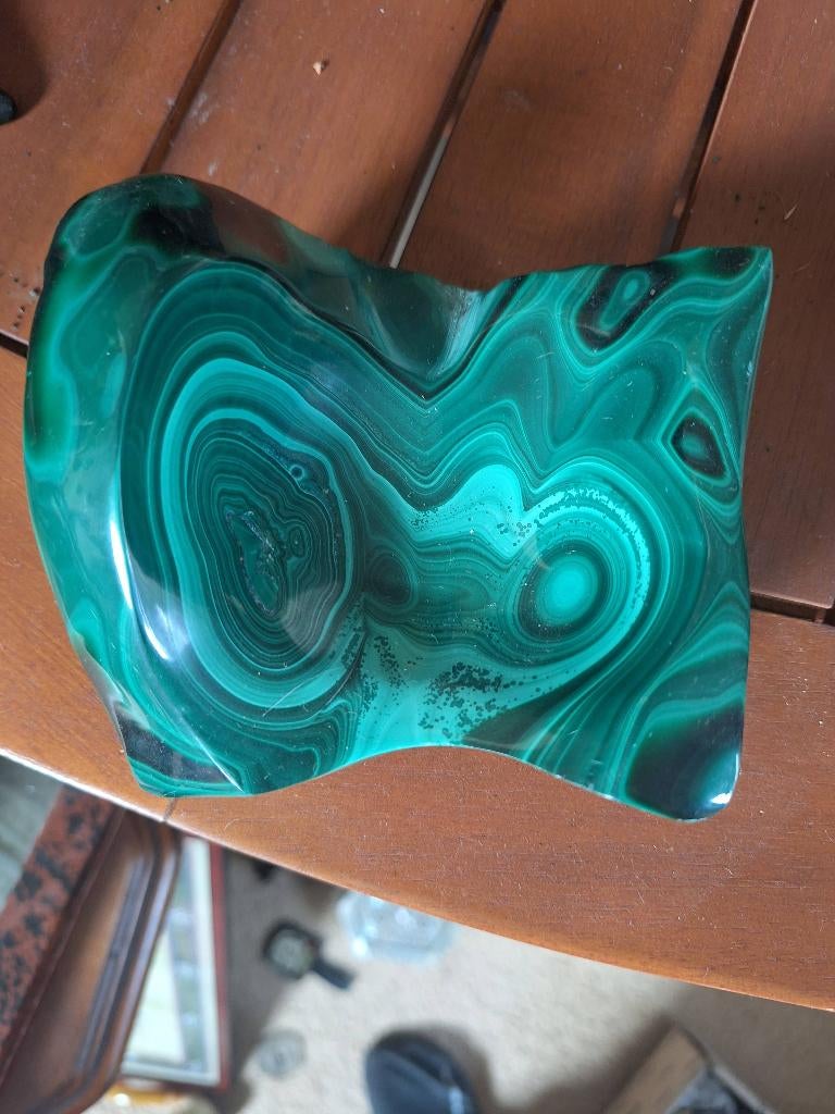 Tres belle pièce  en malachite, Enlèvement