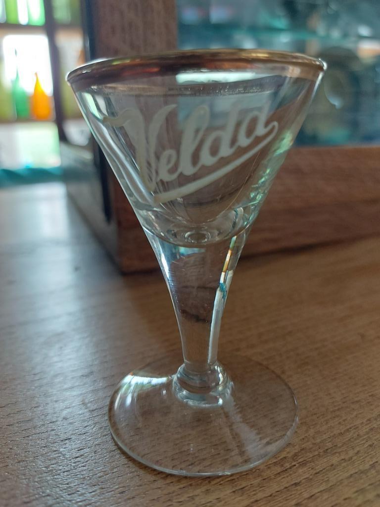 jeneverglas Velda Scheldewindeke, Verzamelen, Ophalen of Verzenden, Zo goed als nieuw, Borrel- of Shotglas