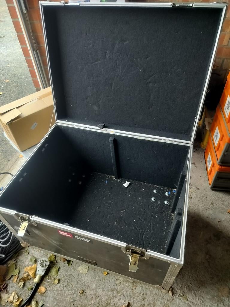 Flightcase met kabels 400v en speacon, Muziek en Instrumenten, Ophalen, Flightcase