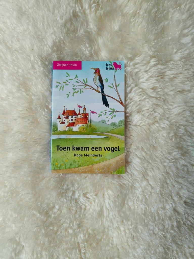 Leesleeuw - Toen kwam een vogel, Boeken, Gelezen, Fictie algemeen, Ophalen of Verzenden, Leesleeuw