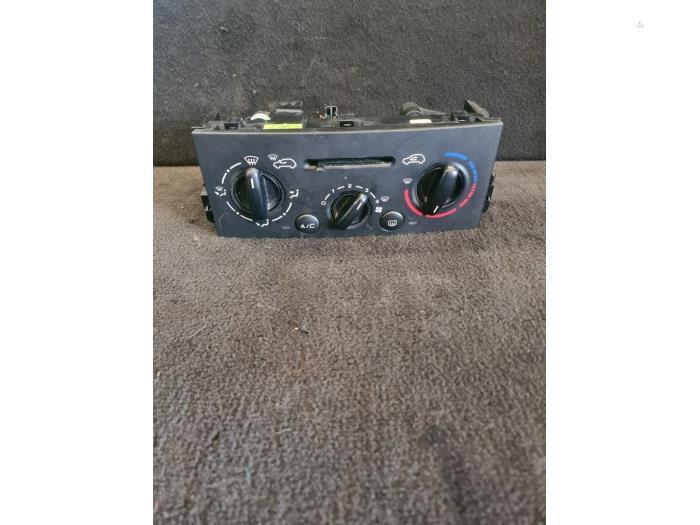 Panneau de commandes chauffage d'un Peugeot 207, Autos : Pièces & Accessoires, Tableau de bord & Interrupteurs, Peugeot, Utilisé