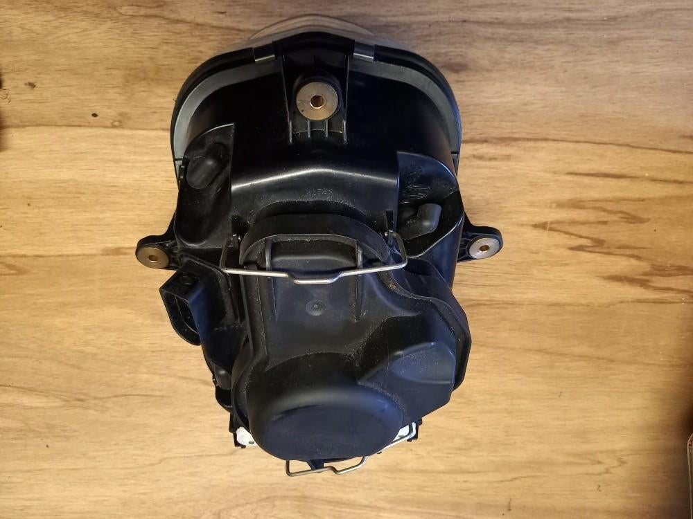 PHARE AVANT DUCATI MULTISTRADA 1100-620, Motos, DUCATI, Enlèvement ou Envoi, Utilisé, Jackierogier@outlook.be