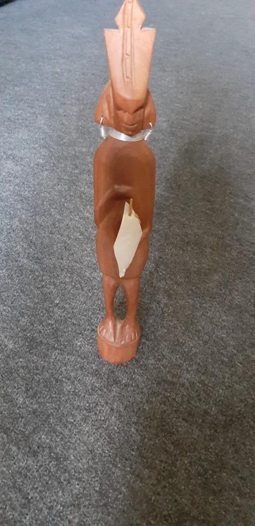 Mooi houten beeldje van een krijger, 40 cm hoogte, Antiek en Kunst, Kunst | Beelden en Houtsnijwerken, Ophalen of Verzenden