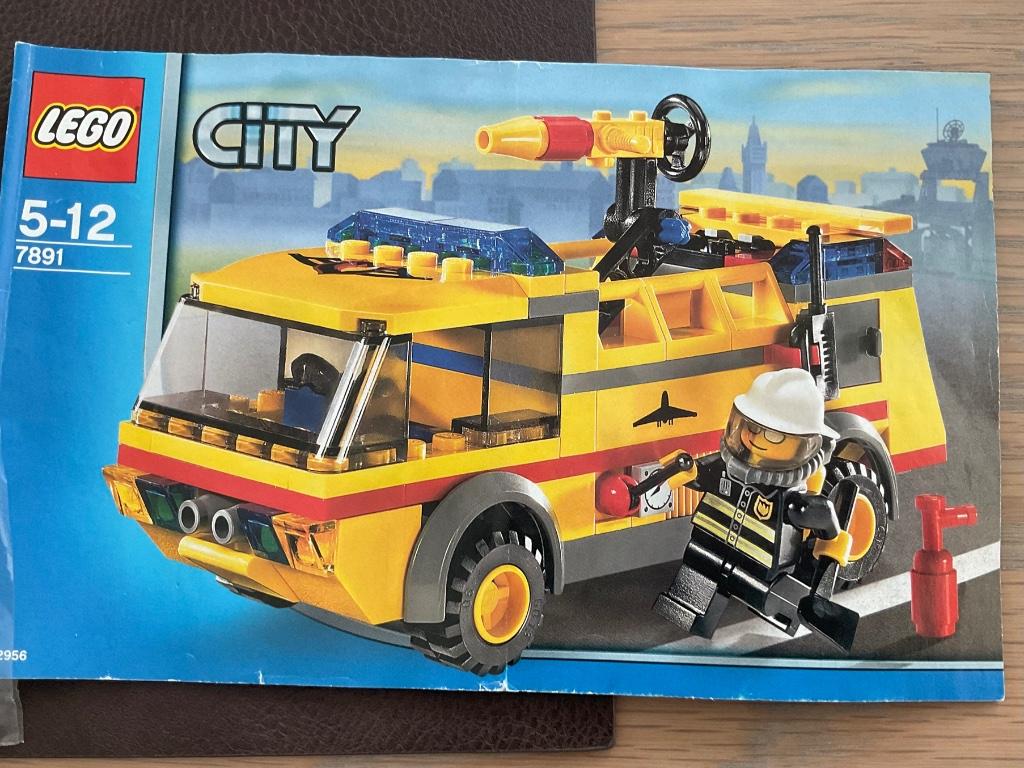 Lego City 7891 Airport Firetruck, 9€, koopje, Kinderen en Baby's, Speelgoed | Duplo en Lego, Ophalen of Verzenden, Gebruikt, Complete set