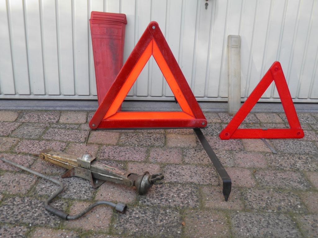 Meerdere gevarendriehoeken., Ophalen of Verzenden