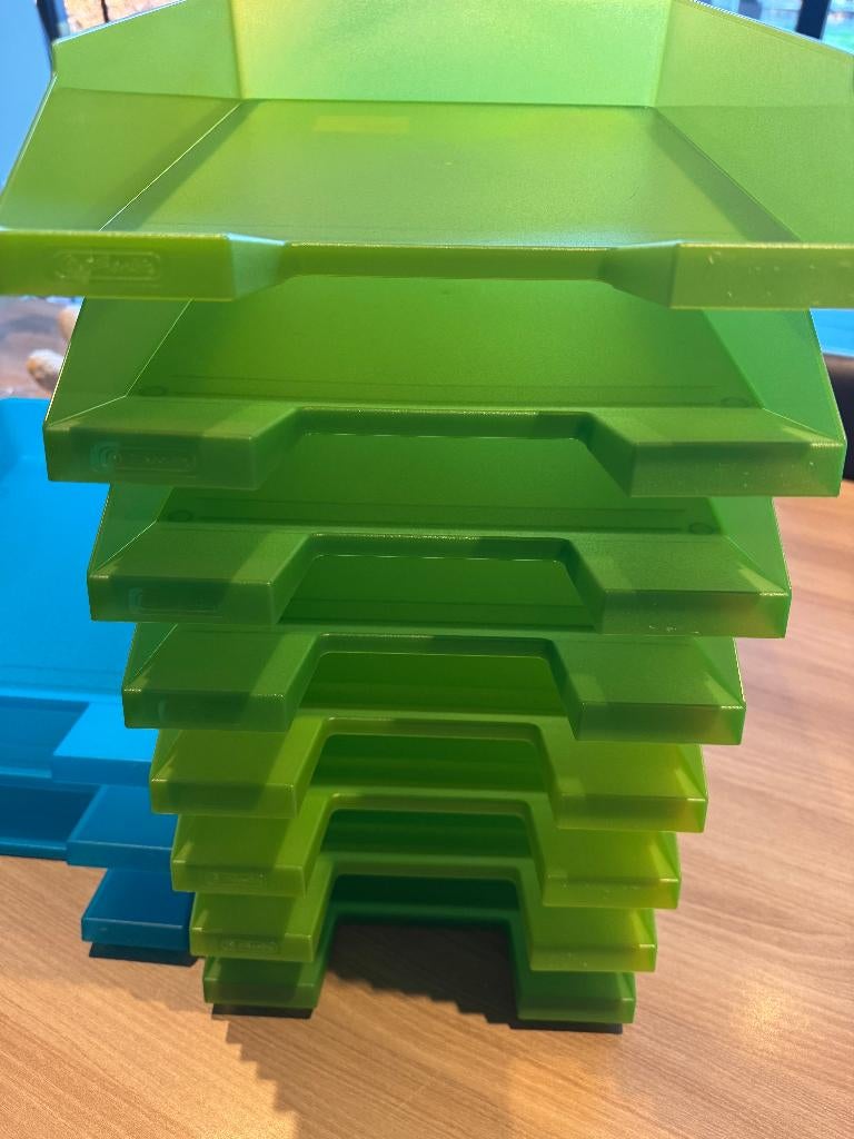 Herlitz brievenbakjes 8 groene & 8 rode, Ophalen, Zo goed als nieuw