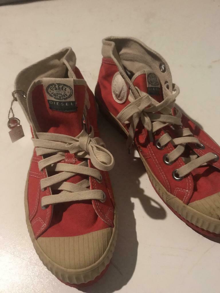 DIESEL VINTAGE BASKETS 41 ( NIEUW ), Enlèvement, Neuf