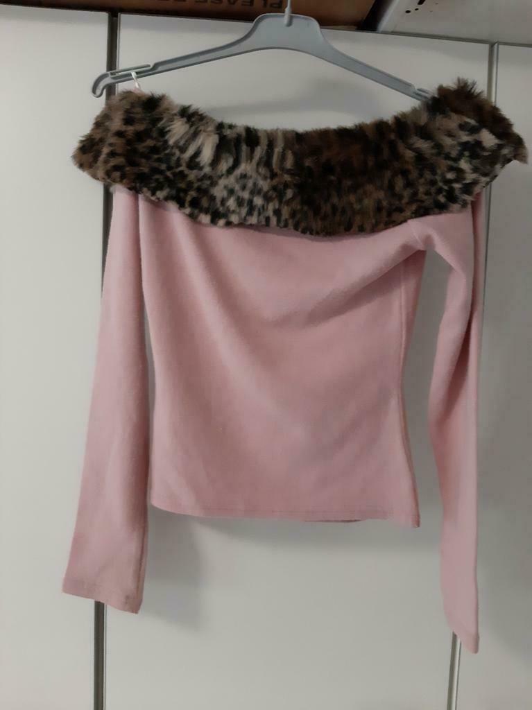 Beau pull rose avec col ouvert, Enlèvement, Neuf, Rose