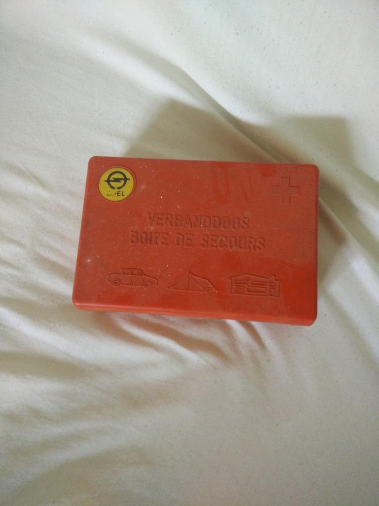 Opel verbanddoos boite de secours, Collections, Enlèvement