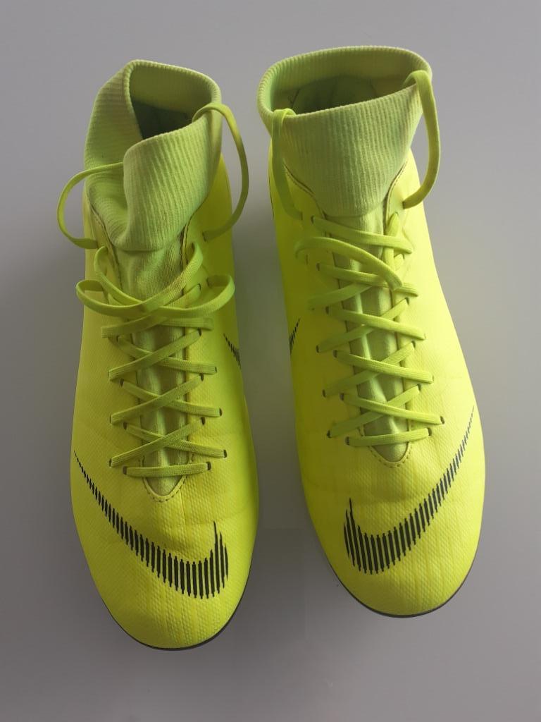 Voetbalschoenen Nike mercurial, Sport en Fitness, Ophalen of Verzenden, Zo goed als nieuw, Schoenen