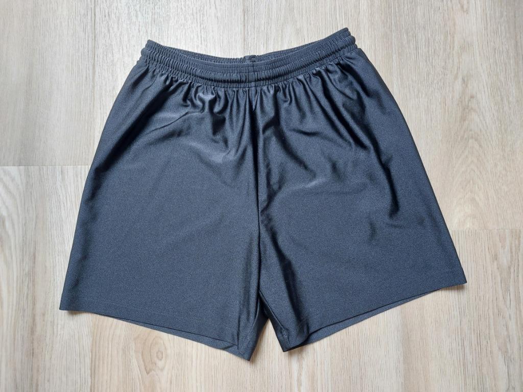 Turnshort - zwart - 10 jaar, Ophalen, Gebruikt, Jongen of Meisje, Broek