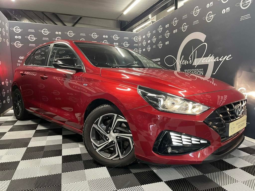HYUNDAI I30, Autos, Hyundai, Rouge, USB, Achat, 998 cm³