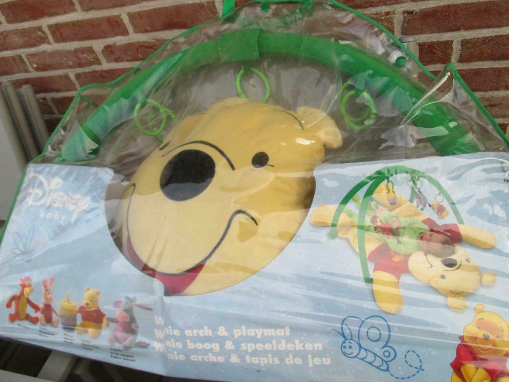 Disney: noeud Winnie et couverture de jeu, Enlèvement ou Envoi, Utilisé